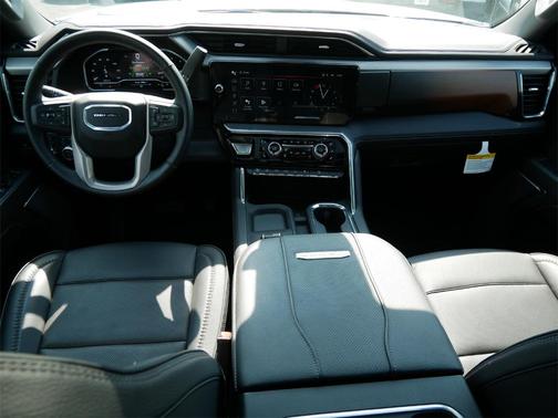 2025 GMC Sierra 3500 Denali