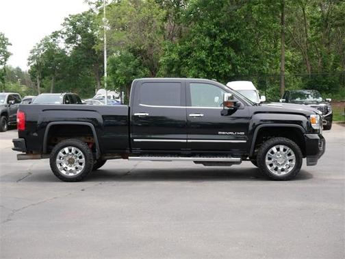 2017 GMC Sierra 2500 Denali