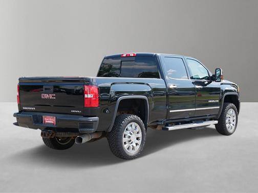 2017 GMC Sierra 2500 Denali