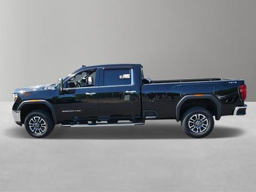 Onyx Black 2022 GMC Sierra 2500 SLT