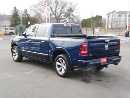 Patriot Blue Pearlcoat 2021 RAM 1500 Limited