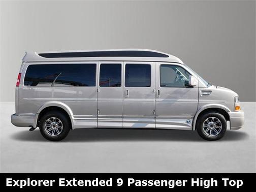 2022 GMC Savana 2500 Work Van
