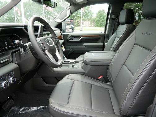 2025 GMC Sierra 3500 Denali