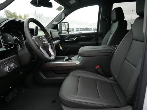 2026 GMC Sierra 2500 SLT