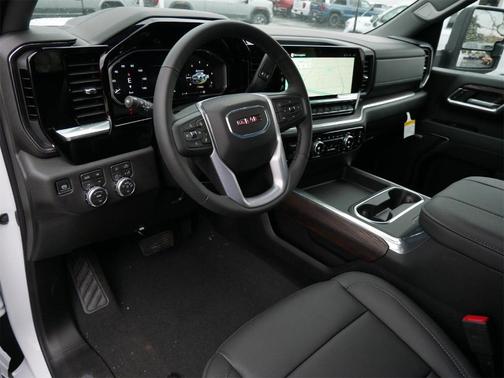 2026 GMC Sierra 2500 SLT