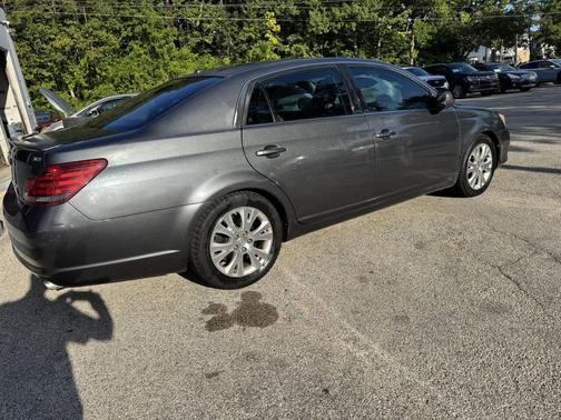 2009 Toyota Avalon XLS