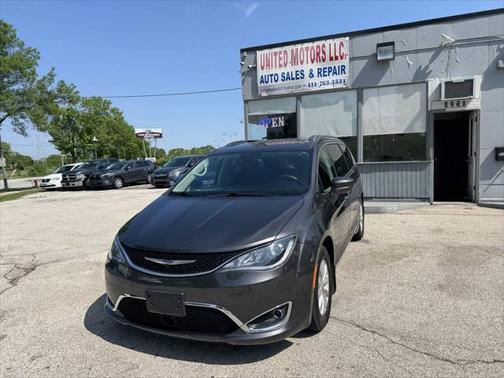 2018 Chrysler Pacifica Touring-L