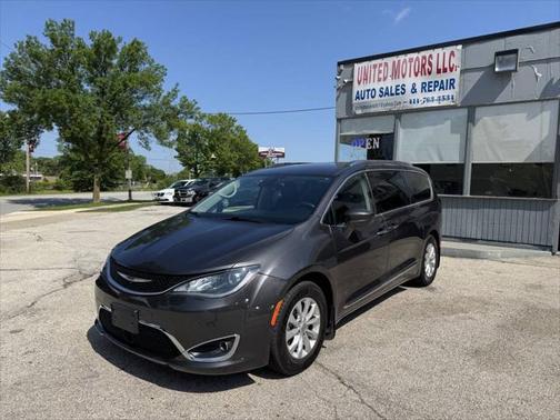 2018 Chrysler Pacifica Touring-L