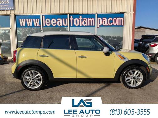 2012 MINI Cooper Countryman Base