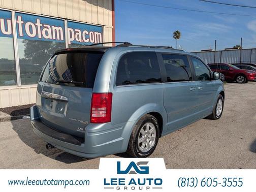 2010 Chrysler Town & Country Touring