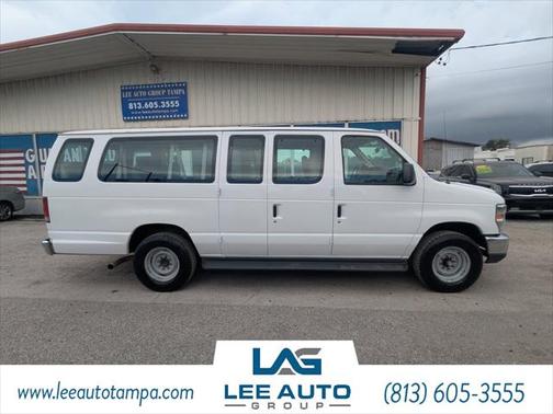 2013 Ford E350 Super Duty XLT