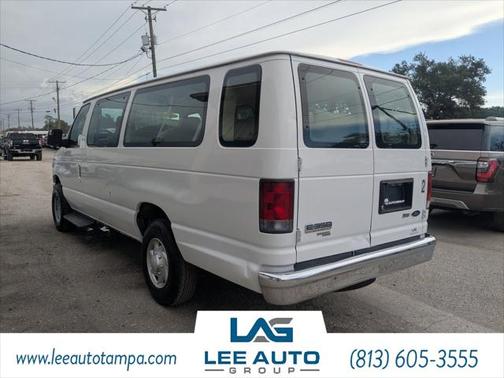 2013 Ford E350 Super Duty XLT