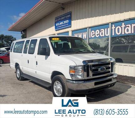 2013 Ford E350 Super Duty XLT