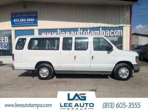 2013 Ford E350 Super Duty XLT