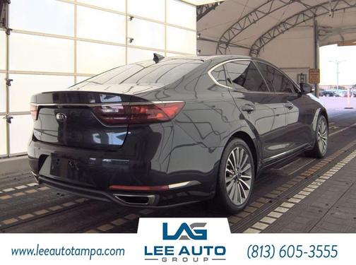 2017 Kia Cadenza Premium