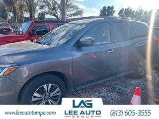 2020 Nissan Pathfinder SV