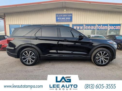 2023 Ford Explorer ST-Line
