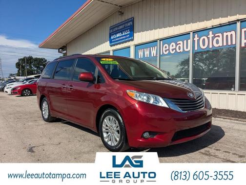 2017 Toyota Sienna XLE