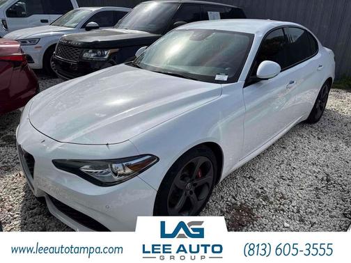 2018 Alfa Romeo Giulia Base