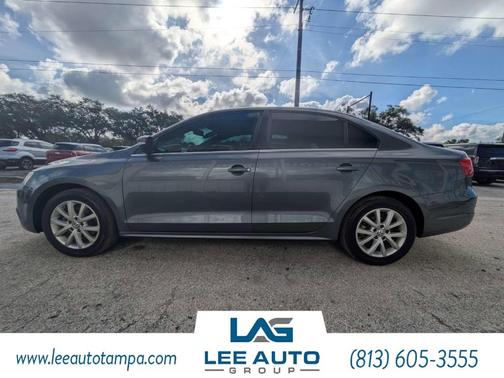Platinum Gray Metallic 2014 Volkswagen Jetta SE w/Connectivity