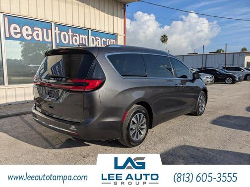 2021 Chrysler Pacifica Touring-L