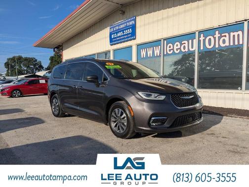2021 Chrysler Pacifica Touring-L