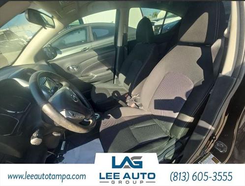 2017 Nissan Versa 1.6 SV
