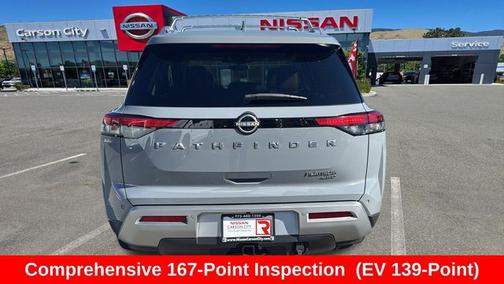 2023 Nissan Pathfinder Platinum