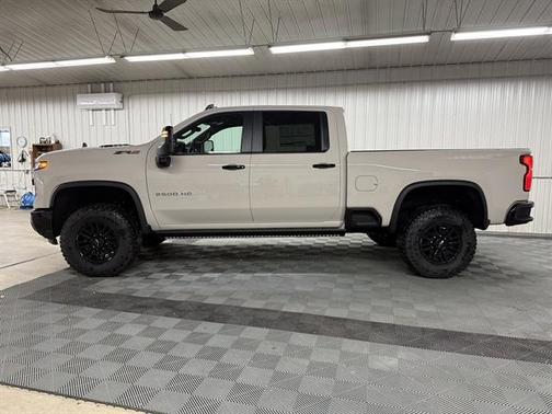 2026 Chevrolet Silverado 2500 Crew Cab, Standard Bed, XR2, 4WD