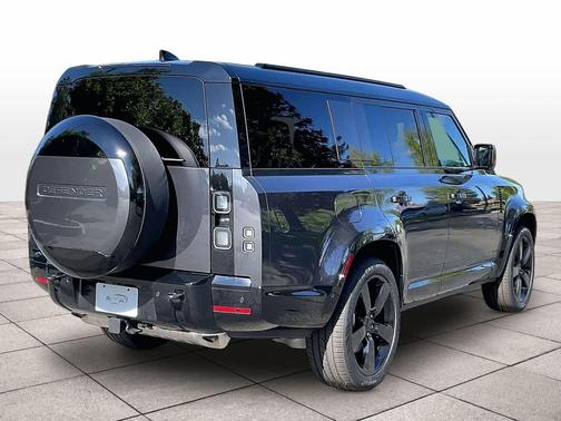 CARPATHIAN GREY 2026 Land Rover Defender X-Dynamic SE