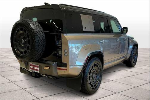 2025 Land Rover Defender P635 OCTA