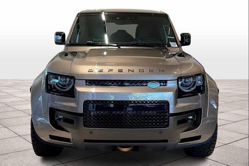2025 Land Rover Defender P635 OCTA