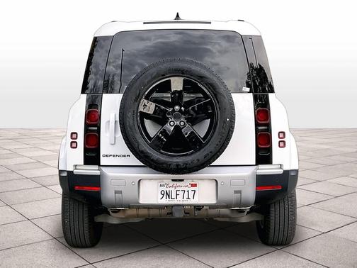 2024 Land Rover Defender 110 P300