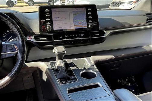 2022 Toyota Sienna XSE 7 Passenger