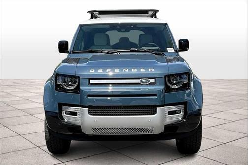 2025 Land Rover Defender 110 P300