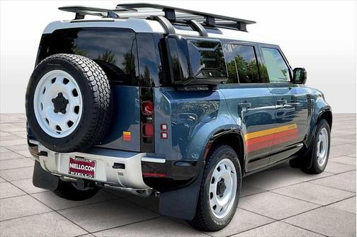2025 Land Rover Defender 110 P300