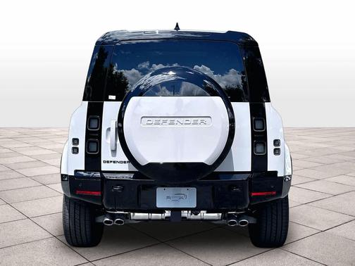 BORASCO 2026 Land Rover Defender P500 X-Dynamic SE