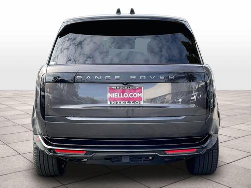 2024 Land Rover Range Rover P530 SE