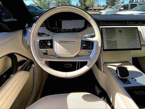 2024 Land Rover Range Rover P530 SE