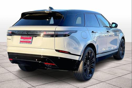 2026 Land Rover Range Rover Velar P250 SE R-Dynamic