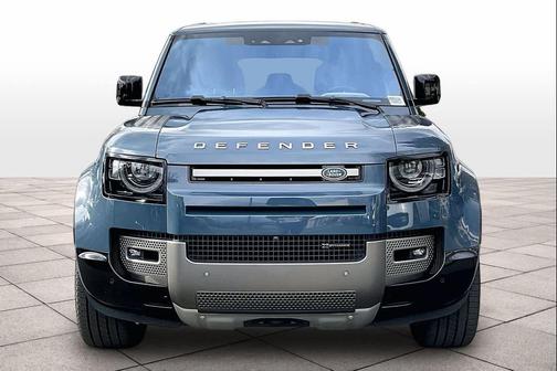 2022 Land Rover Defender 110 X-Dynamic SE