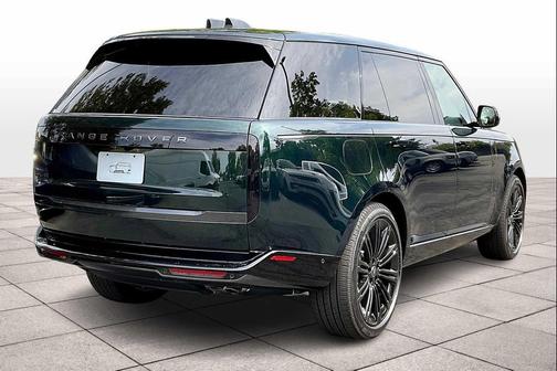 2025 Land Rover Range Rover P530 SE 7 Seat
