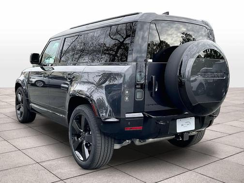 2026 Land Rover Defender P400 X-Dynamic SE