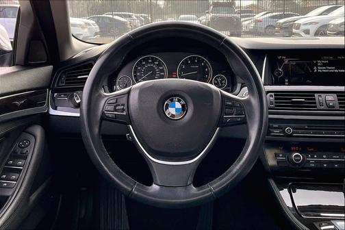 2015 BMW 528 528i