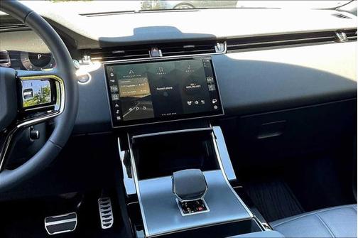 2024 Land Rover Range Rover Evoque Dynamic SE