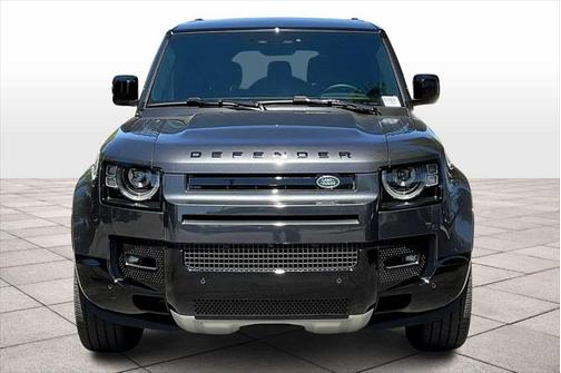 2025 Land Rover Defender V8