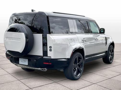 2026 Land Rover Defender P400 X-Dynamic SE