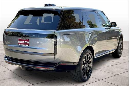 2025 Land Rover Range Rover P400 SE 7 Seat