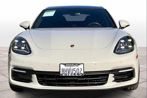 2018 Porsche Panamera 4