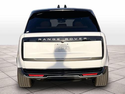 2025 Land Rover Range Rover P400 SE